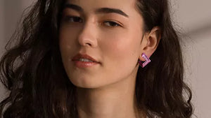 Alpha earrings 18k white gold and nano-ceramic coating in lilac.