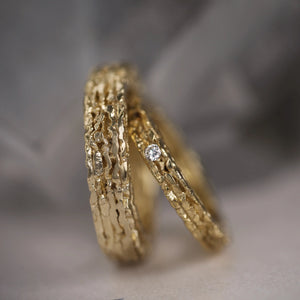 Chronolite collection of fine sculptural jewellery by Agata Karwowska, 18ct gold ring with antiquity inspired texture