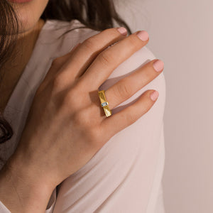 Agata Karwowska jewellery, gold and diamond geometric ring