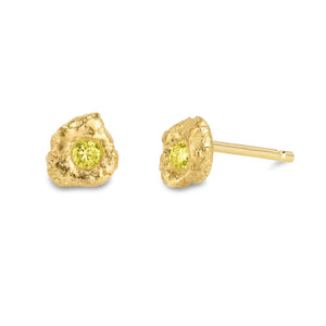 Lava Ochre 18kt gold and natural round yellow diamond stud earrings for everyday wear, with sculpted texture, detail view.